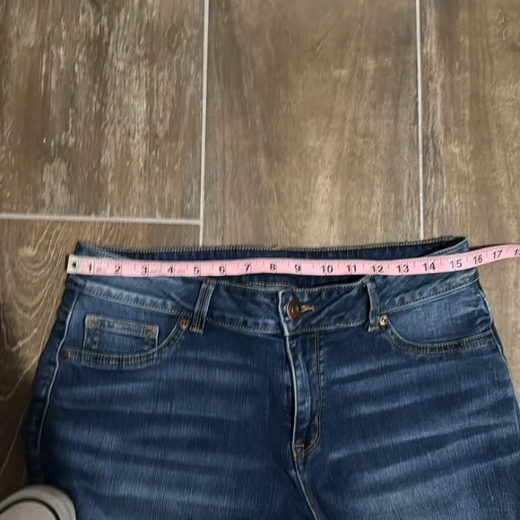 Maurices size large jeggings. EUC - Picture 3 of 6